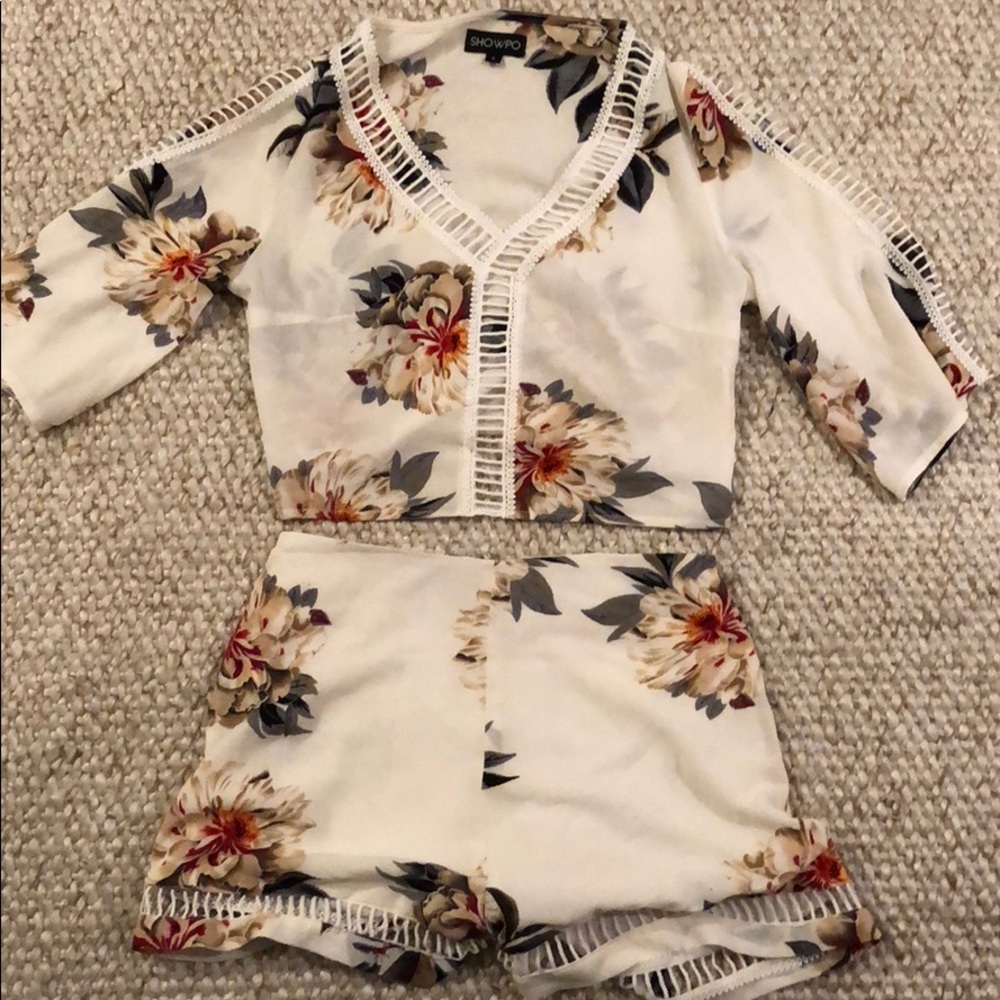 Showpo white flower short/shirt set